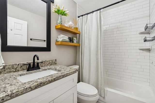 11313 CARROLLWOOD ESTATES DRIVE, Tampa, FL 33618