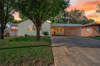 1005 S Clements Street, Gainesville, TX 76240