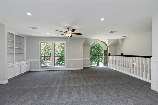 810 Herdsman Drive, Houston, TX 77079