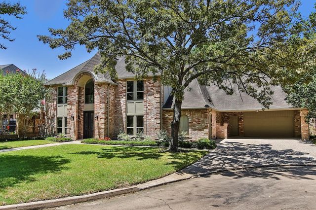 810 Herdsman Drive, Houston, TX 77079