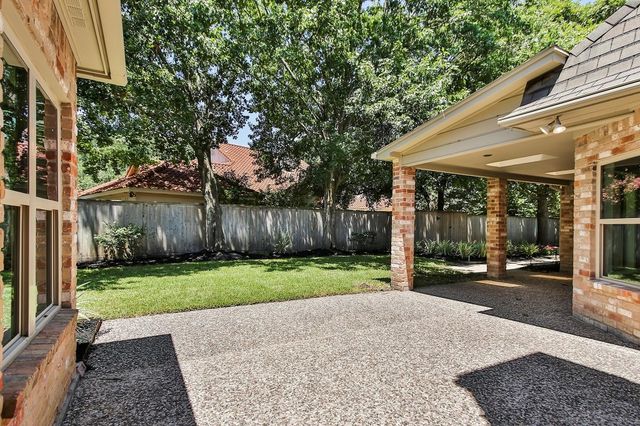 810 Herdsman Drive, Houston, TX 77079