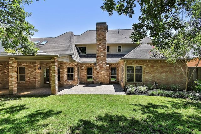 810 Herdsman Drive, Houston, TX 77079