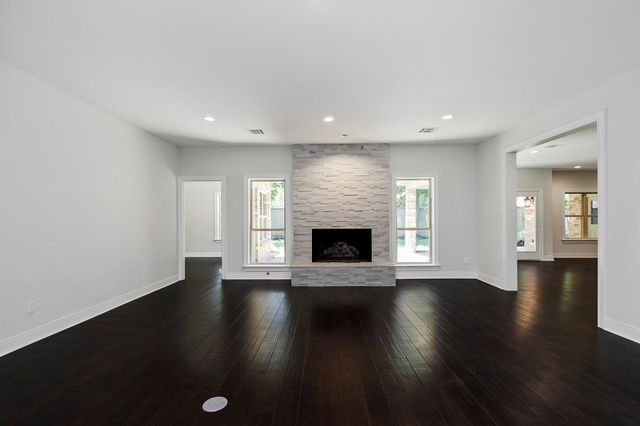 810 Herdsman Drive, Houston, TX 77079