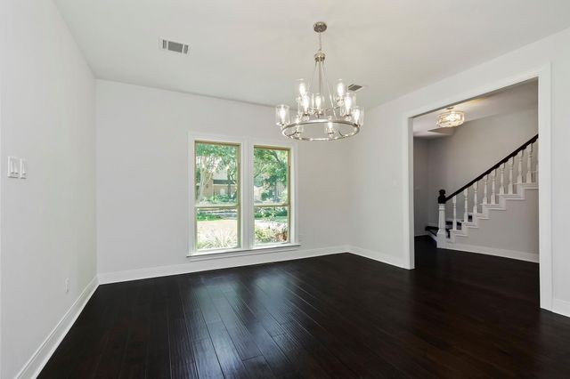 810 Herdsman Drive, Houston, TX 77079