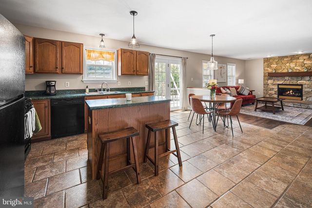 311 HERON DR, Lincoln University, PA 19352