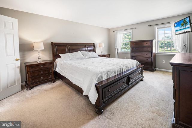 311 HERON DR, Lincoln University, PA 19352