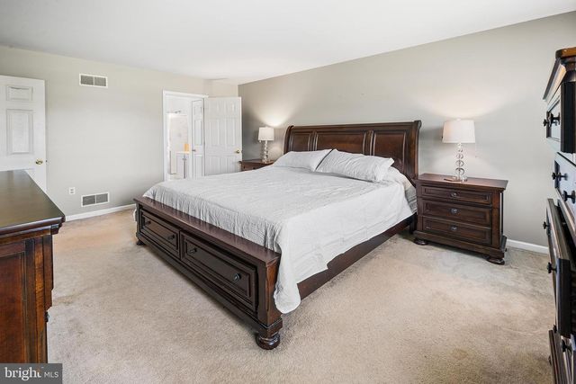 311 HERON DR, Lincoln University, PA 19352
