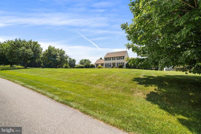 311 HERON DR, Lincoln University, PA 19352