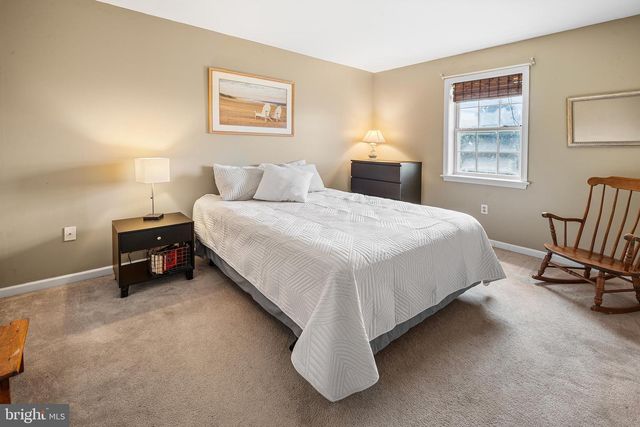 311 HERON DR, Lincoln University, PA 19352