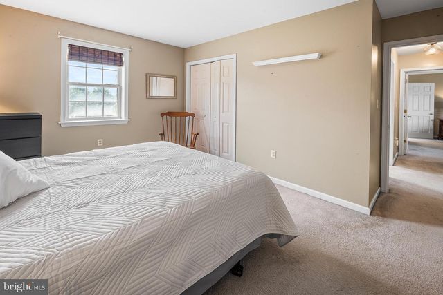 311 HERON DR, Lincoln University, PA 19352