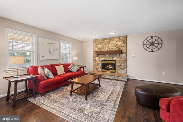 311 HERON DR, Lincoln University, PA 19352
