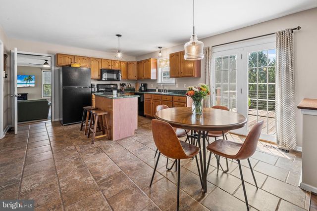 311 HERON DR, Lincoln University, PA 19352
