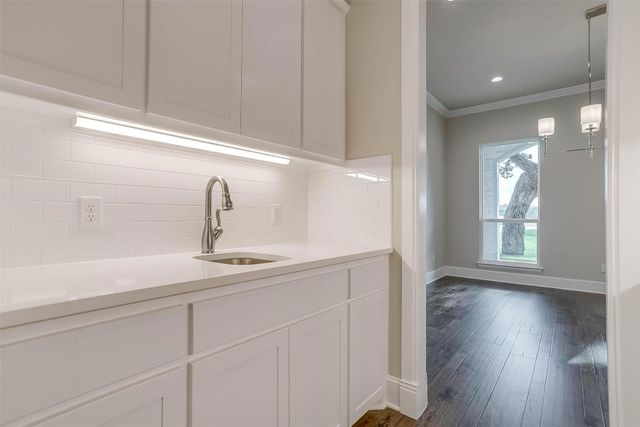 7755 Barber Ranch Road, Fort Worth, TX 76126