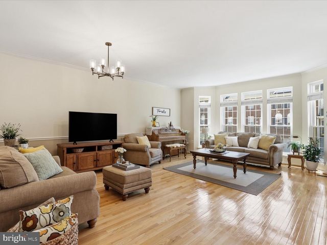 13110 FOREST MIST LN, Fairfax, VA 22033