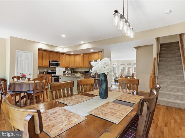 13110 FOREST MIST LN, Fairfax, VA 22033