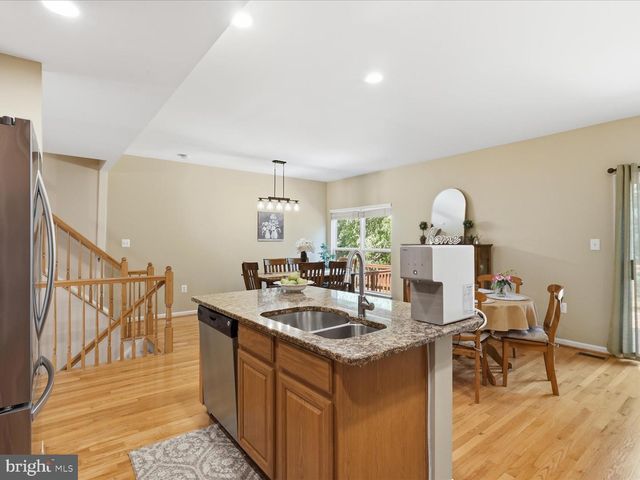 13110 FOREST MIST LN, Fairfax, VA 22033