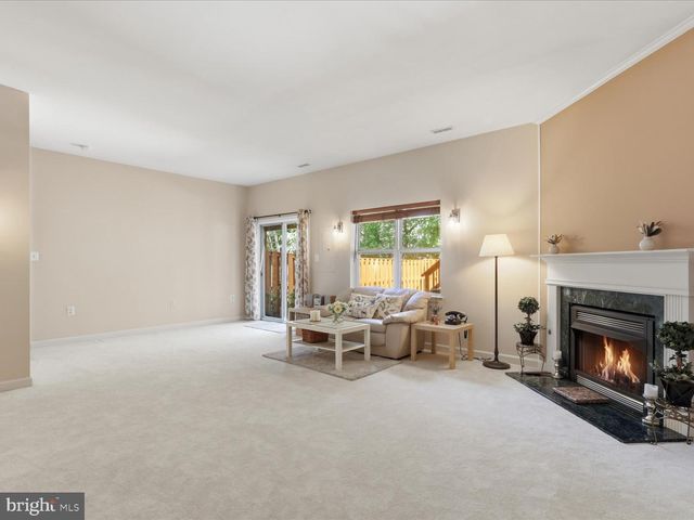 13110 FOREST MIST LN, Fairfax, VA 22033
