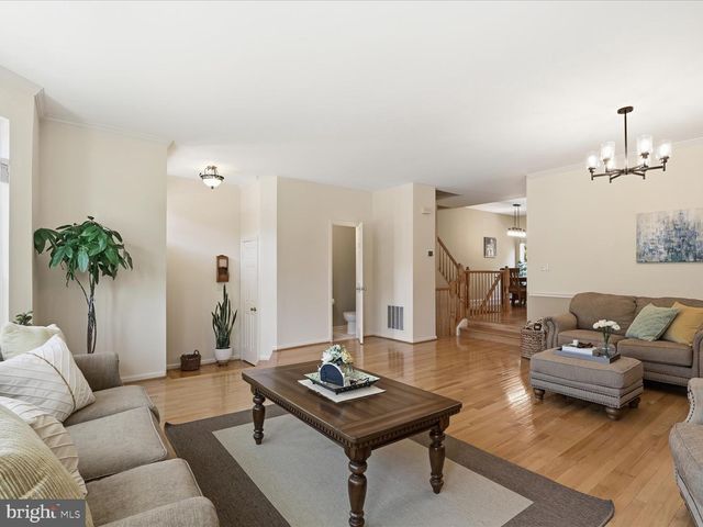13110 FOREST MIST LN, Fairfax, VA 22033