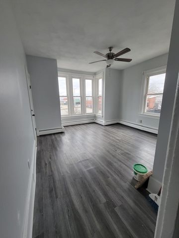 13 Regent Ave 2, Providence, RI 02908