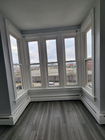13 Regent Ave 2, Providence, RI 02908