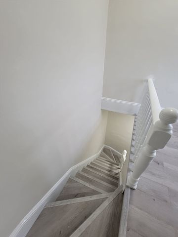 13 Regent Ave 2, Providence, RI 02908