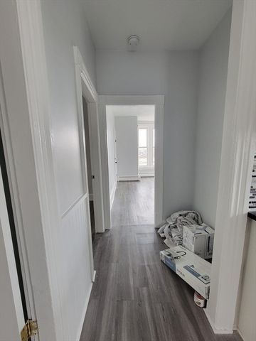 13 Regent Ave 2, Providence, RI 02908