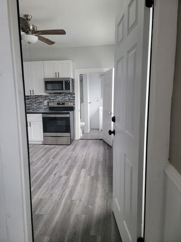 13 Regent Ave 2, Providence, RI 02908