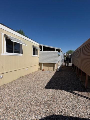 9161 Santa Fe E 39, Hesperia, CA 92345