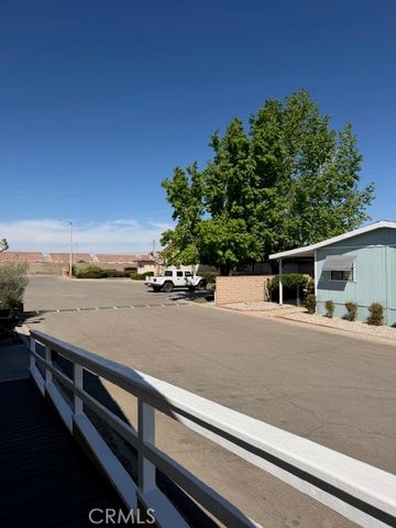 9161 Santa Fe E 39, Hesperia, CA 92345