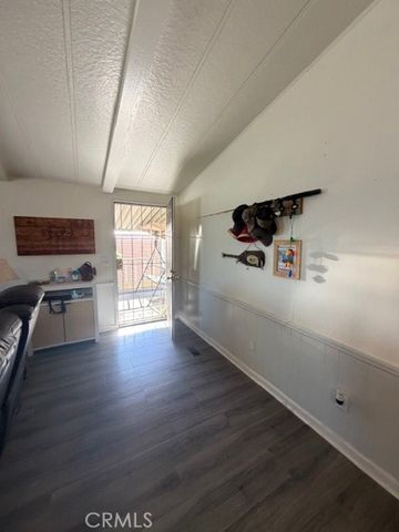 9161 Santa Fe E 39, Hesperia, CA 92345