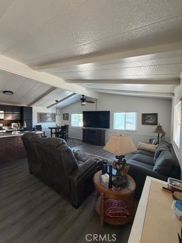 9161 Santa Fe E 39, Hesperia, CA 92345