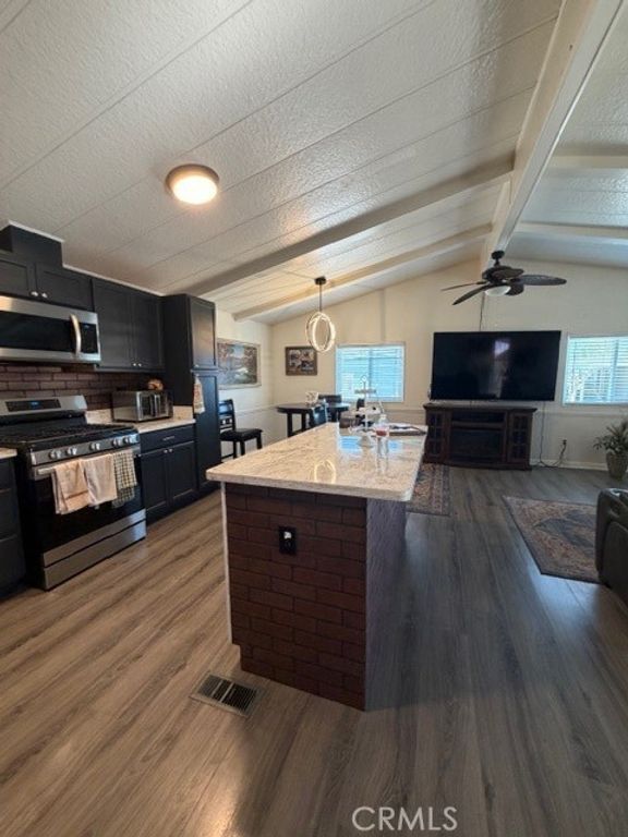 Image 15 of property listing at 9161 Santa Fe E 39, Hesperia, CA 92345