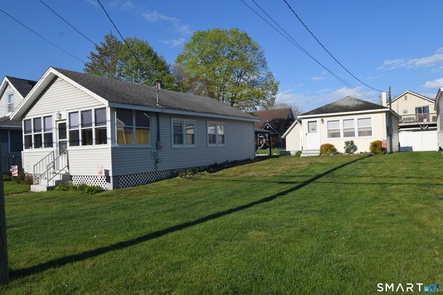 10 Hartford Avenue, Old Lyme, CT 06371