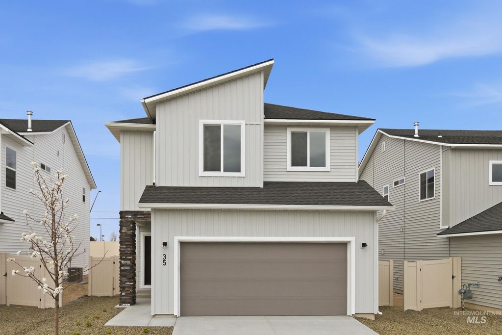35 S Sweetgrass Ave, Nampa, ID 83651