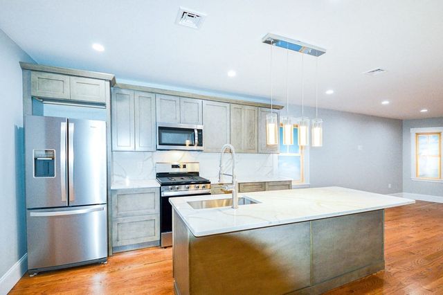 25 Firth Rd 2, Boston, MA 02131