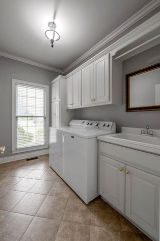 3645 Barrow Wood Lane, Lexington, KY 40502