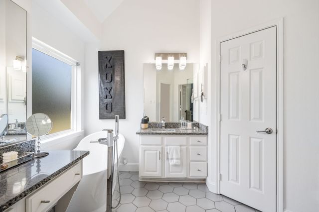 3010 Harborview Boulevard, Rowlett, TX 75088