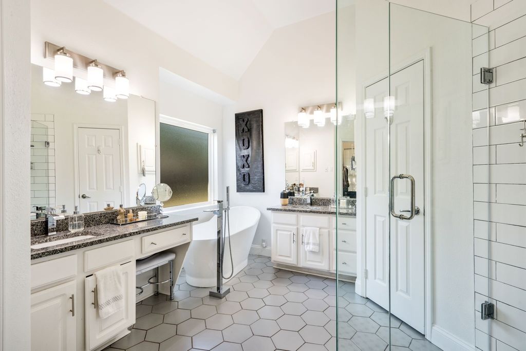 3010 Harborview Boulevard, Rowlett, TX 75088