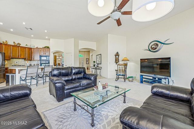 1282 W Via De Santo Tomas, Sahuarita, AZ 85629