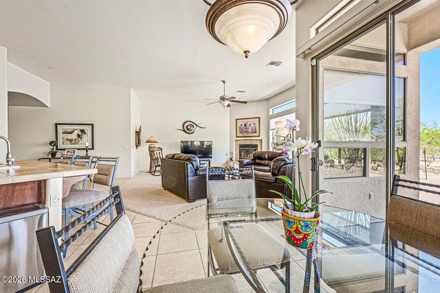 1282 W Via De Santo Tomas, Sahuarita, AZ 85629