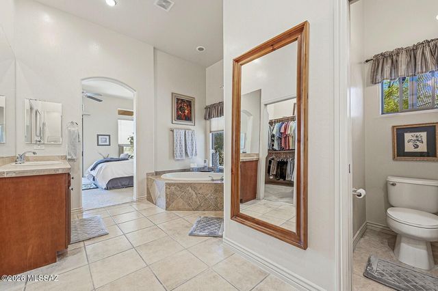 1282 W Via De Santo Tomas, Sahuarita, AZ 85629