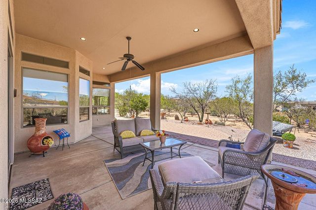 1282 W Via De Santo Tomas, Sahuarita, AZ 85629