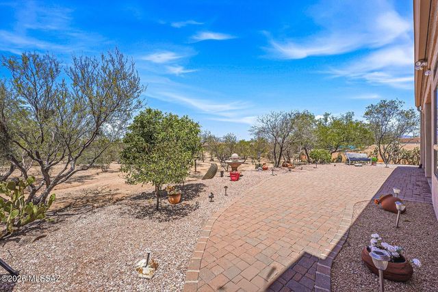 1282 W Via De Santo Tomas, Sahuarita, AZ 85629