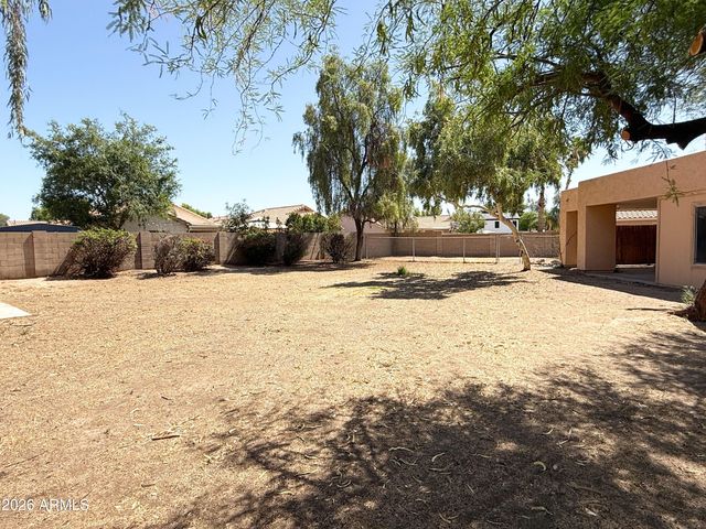 1274 W Sparrow Court, Chandler, AZ 85286
