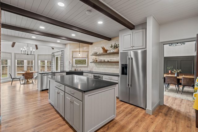 217 T Smith, Hattiesburg, MS 39401