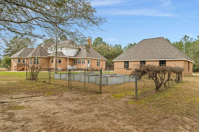 217 T Smith, Hattiesburg, MS 39401