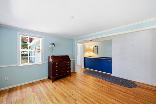25 Echo Hill Rd, Amherst, MA 01002