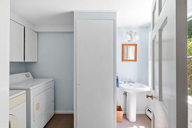 25 Echo Hill Rd, Amherst, MA 01002
