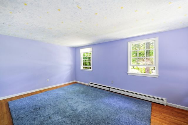 25 Echo Hill Rd, Amherst, MA 01002