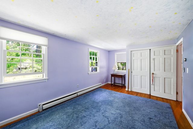 25 Echo Hill Rd, Amherst, MA 01002